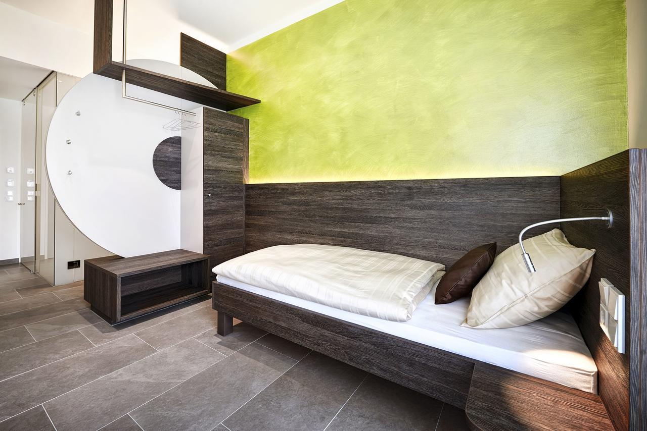Eee Hotel Traun Exteriér fotografie