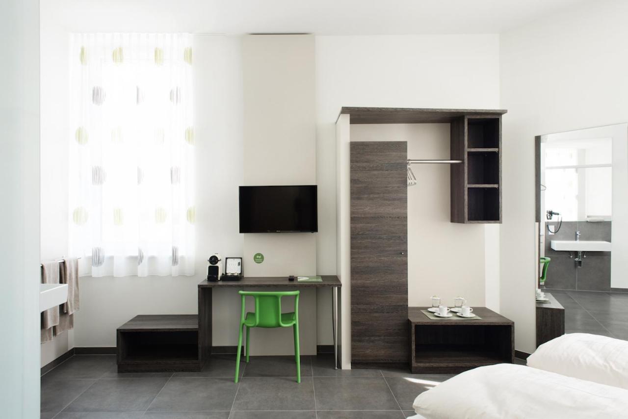 Eee Hotel Traun Exteriér fotografie